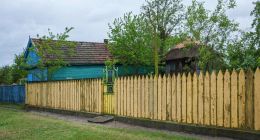 Coloured fences