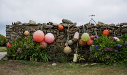 Buoys wall