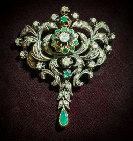 Ottoman brooch