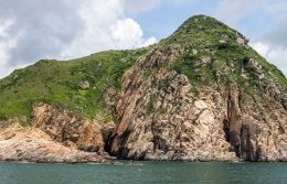 Small boat, Big rock