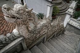 Dragon Stairs