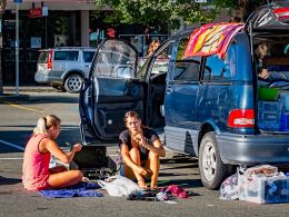 Carpark breakfast